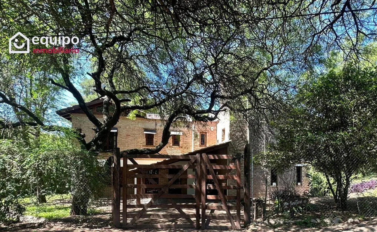 CASA VILLA WARCALDE  2 DORMITORIOS -  Confort, Estilo y Naturaleza en 2.400 m² . 4