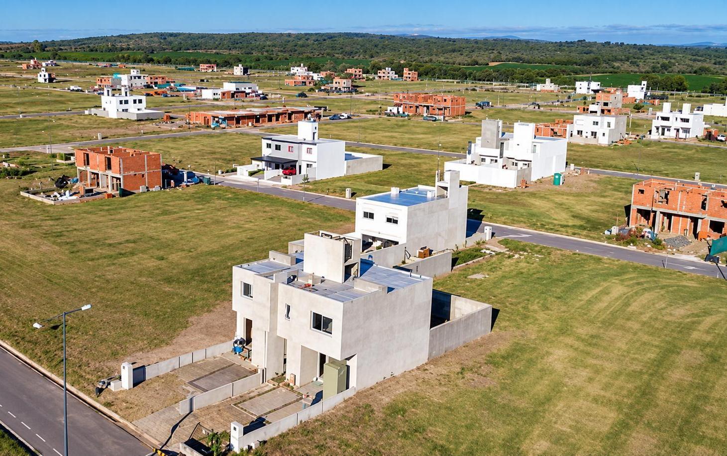 Foto de LOTE EN DOCTA CENTRAL OBRAS PAGAS, imagen 2