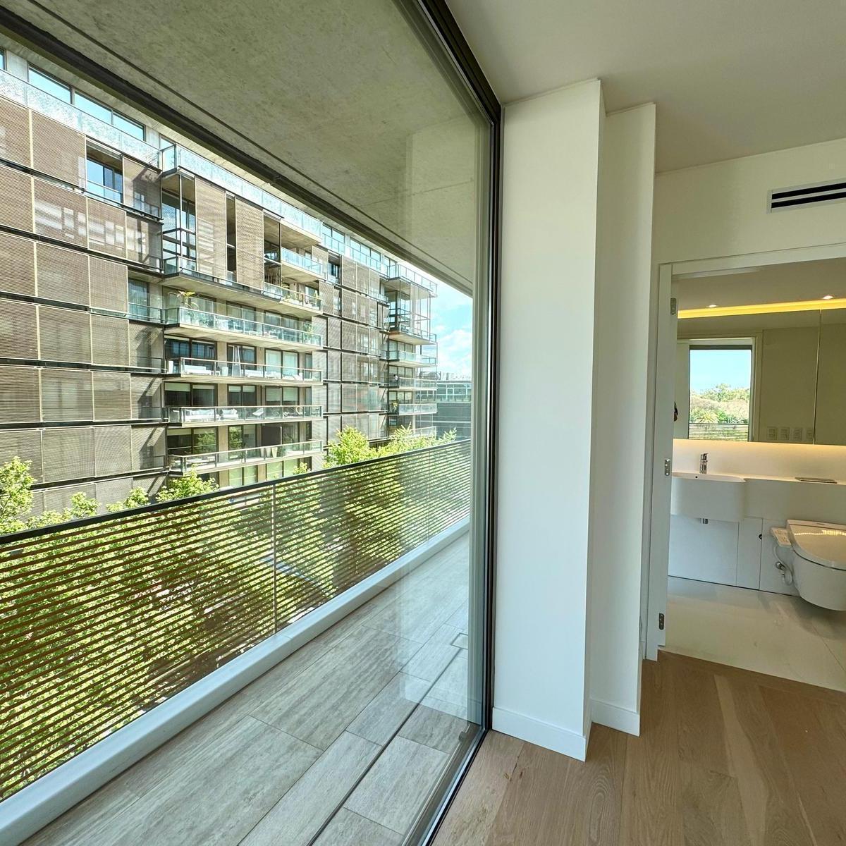Venta. Departamento. 4 Ambientes. Dependencia. Cochera. Oceana. Puerto Madero. 2