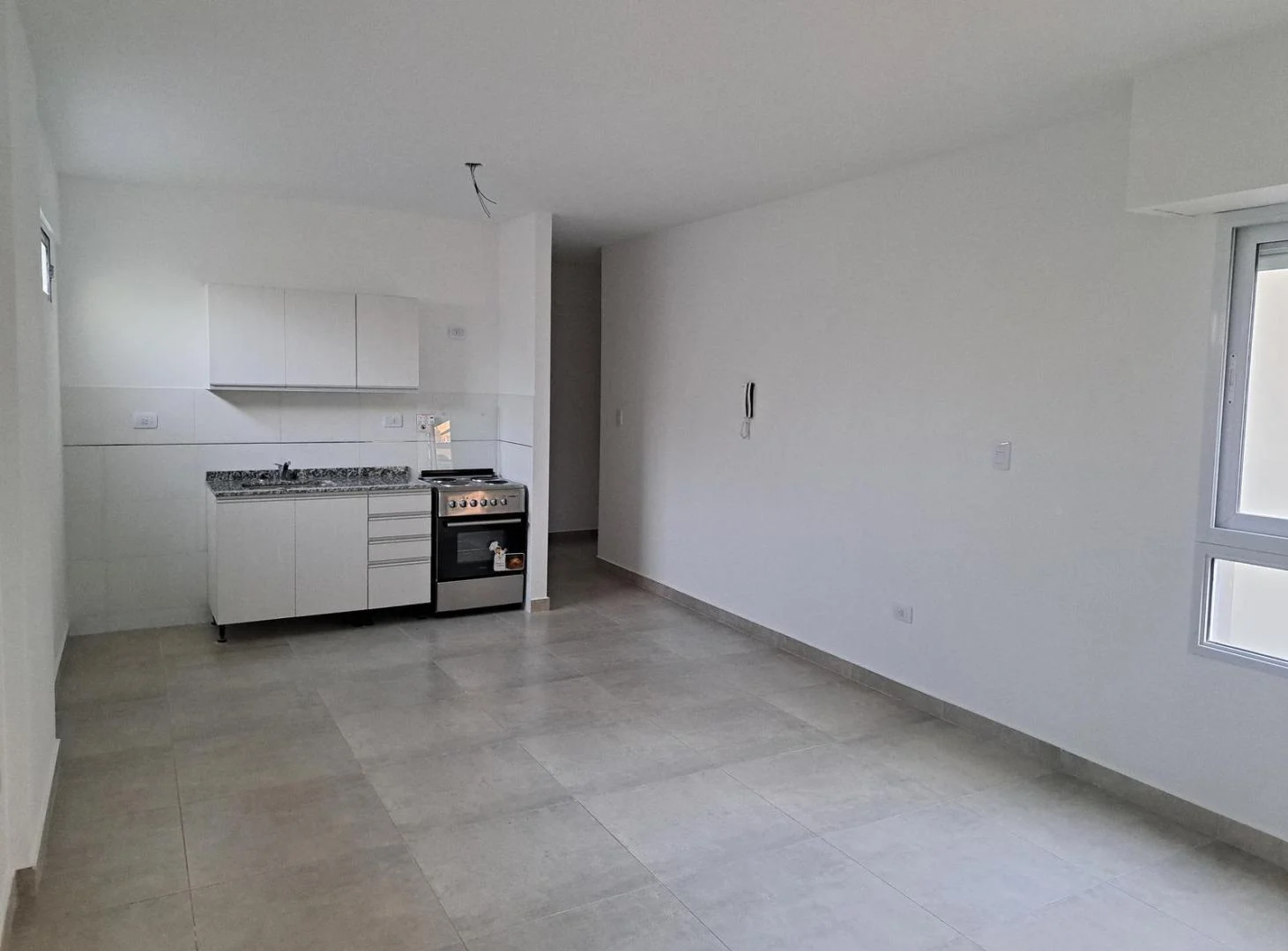 Foto de EN VENTA DEPARTAMENTO A ESTRENAR MONOAMBIENTE DIVISIBLE V. LURO, imagen 2