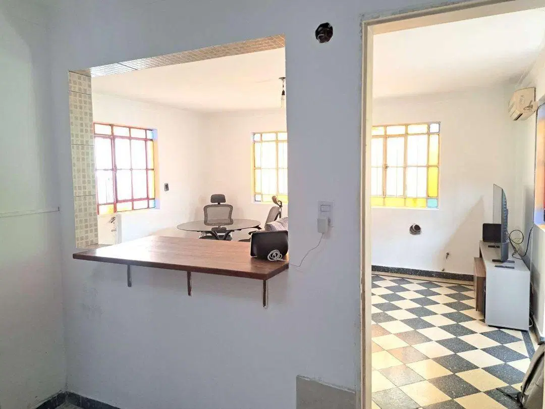 EN VENTA CASA 5 AMBIENTES CON JARDIN PATERNAL 4