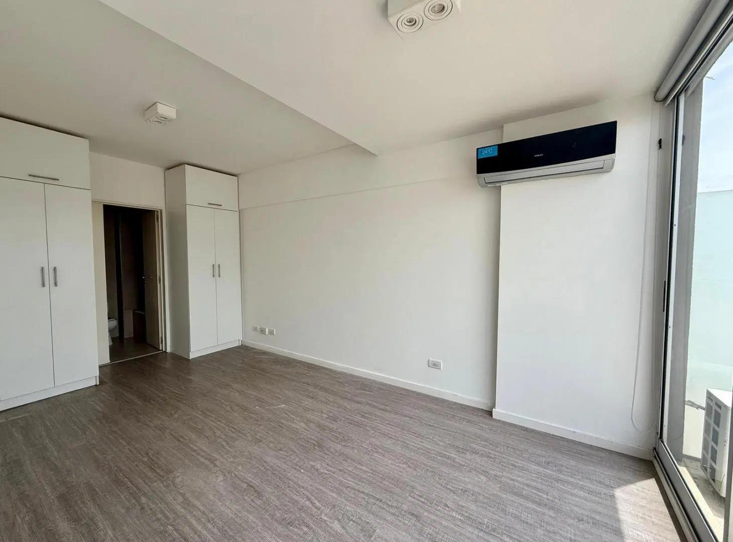Venta Departamento 2 ambientes suite toilette balcón amenities Flores 4
