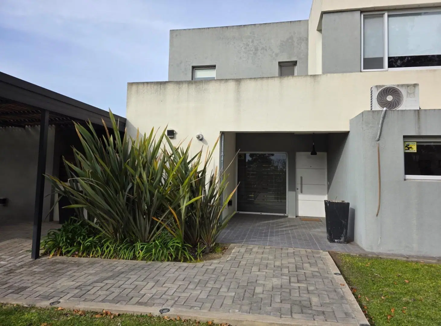 Casa tipo duplex 2