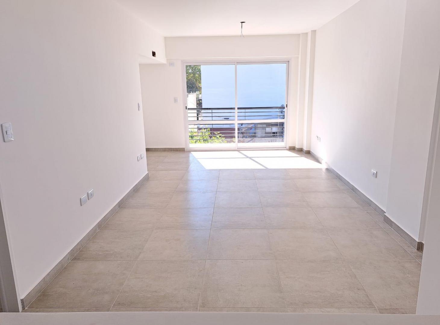 VENTA DEPARTAMENTO MONOAMBIENTE A ESTRENAR FLORES