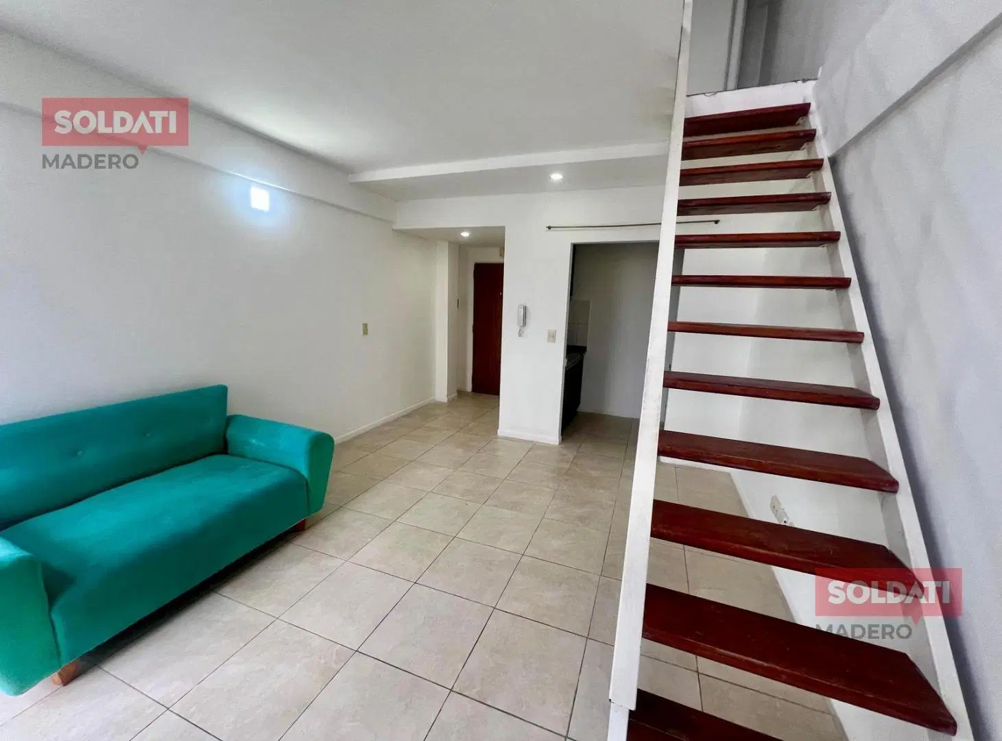 Venta Departamento dos ambientes dúplex en Monserrat 5