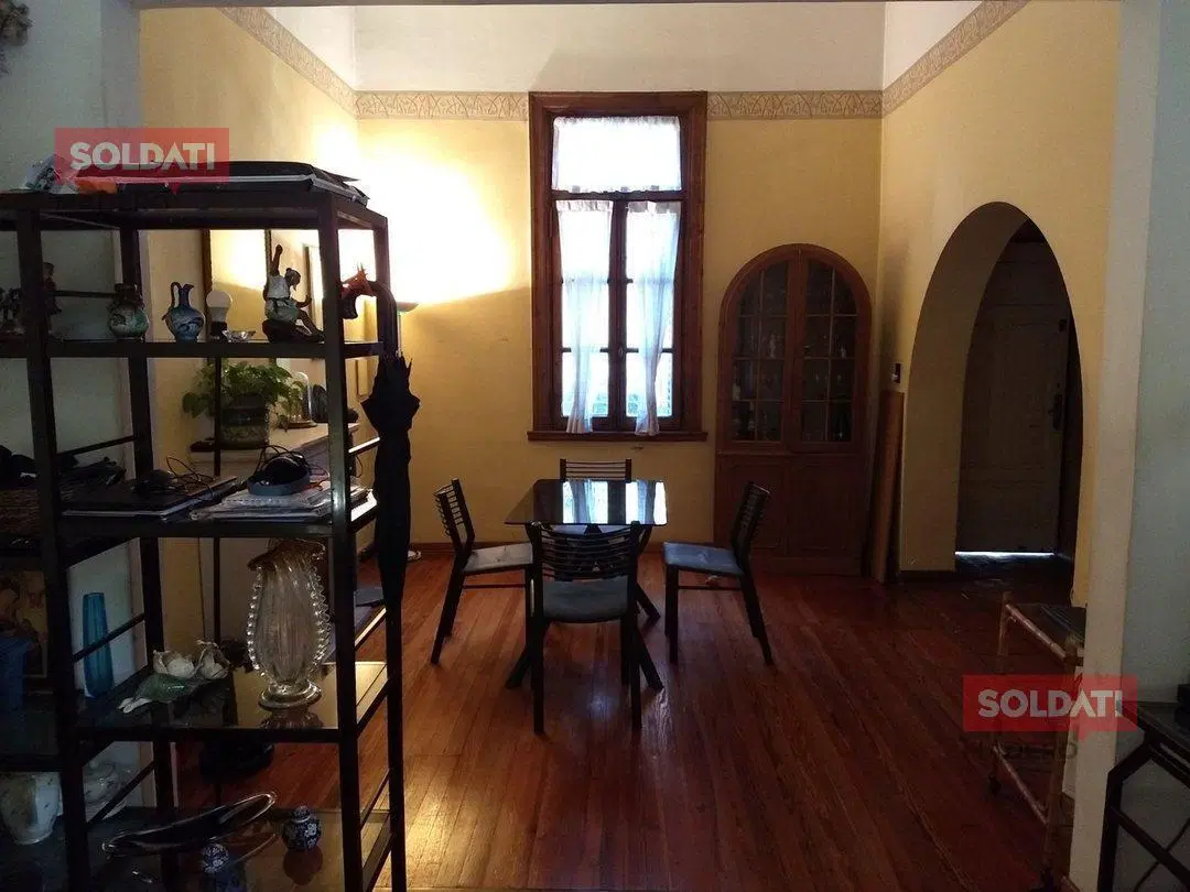 casa 6 amb con patio y depto indep en venta flores 2