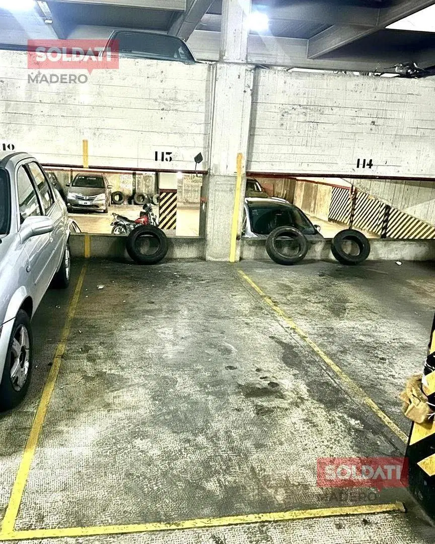 Cochera en Balvanera 2