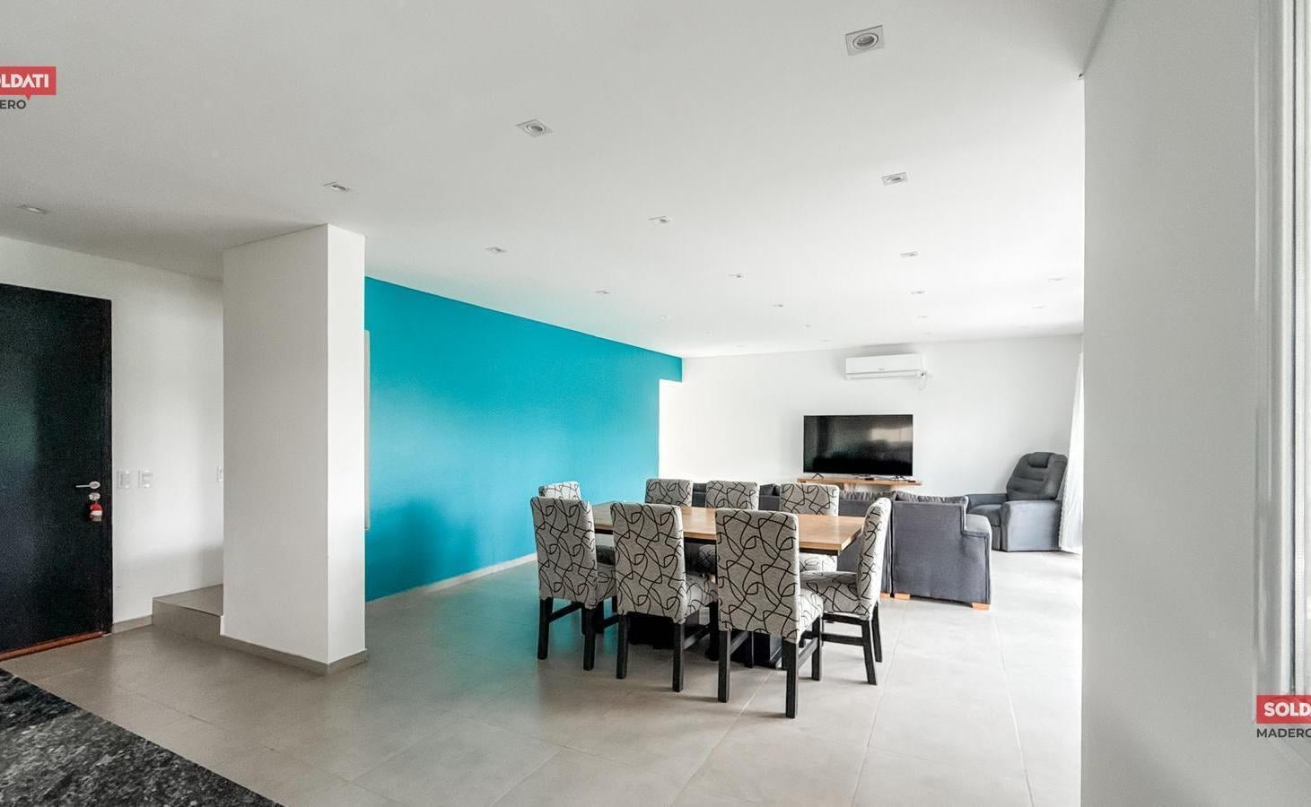 Foto de Venta - Casa de 4 Amb. en Santa Elena, Pilar del Este - Lote de 586m², imagen 3