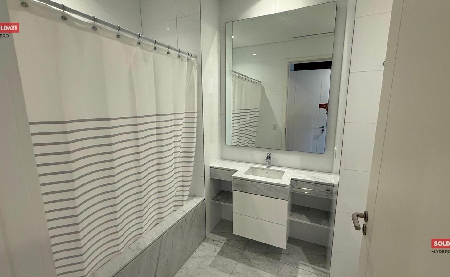 Foto de Alquiler 3 Ambientes con Dependencia y Vista al Río | PISO Alvear, imagen 2
