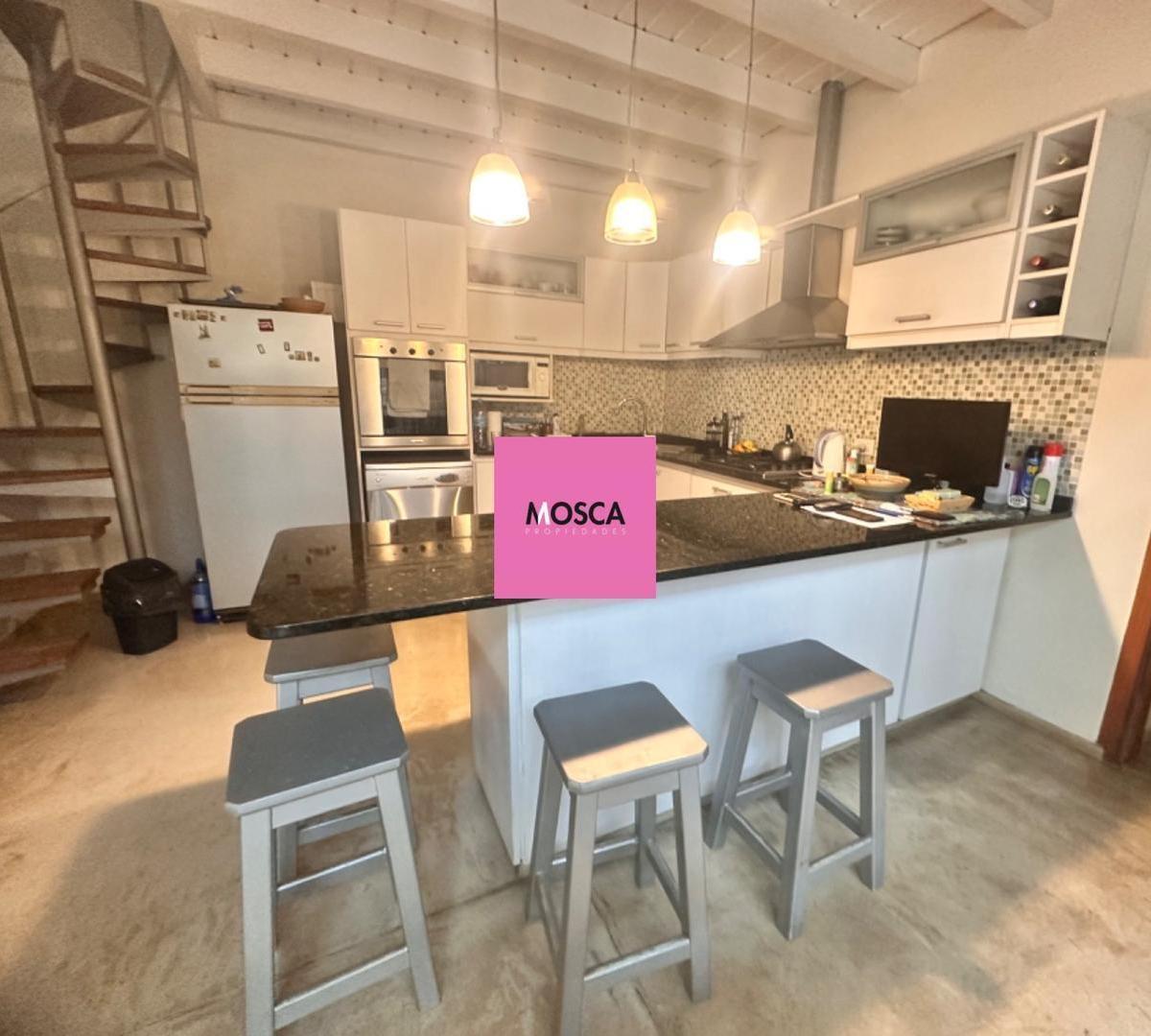 Encantadora Casa con Pileta Moreno Centro Permuto 2