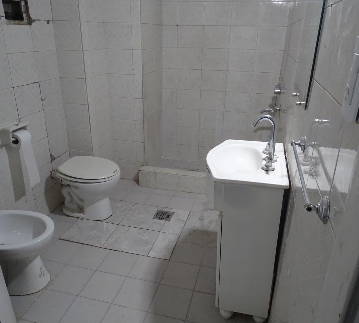 En Venta Departamento Moreno Centro con 3 Dorm. 5