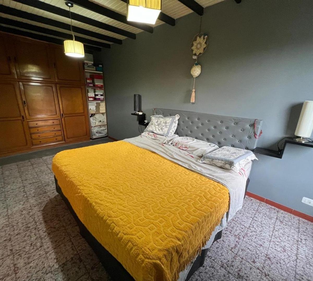 Vendo Hermosa Casa en Moreno 4