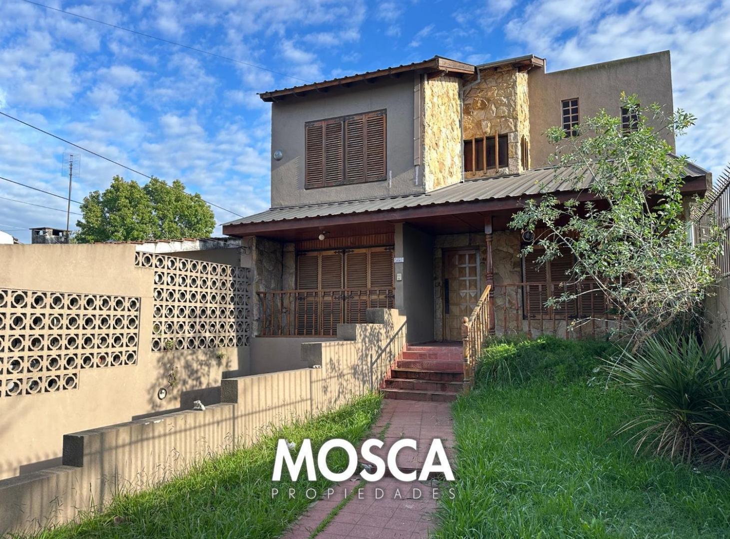 Foto de Casa sobre dos lotes Moreno vendo, imagen 5