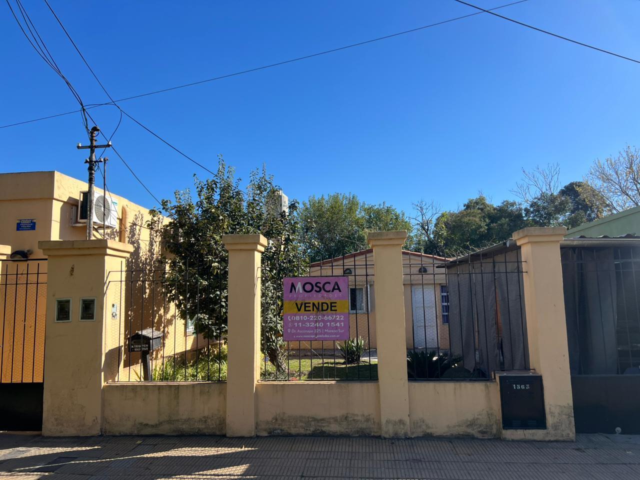 En venta sobre Avenida casa y terreno