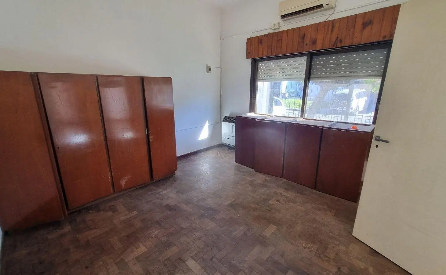 Vendo casa con Galpón en Moreno A METROS AUTOPISTA 2