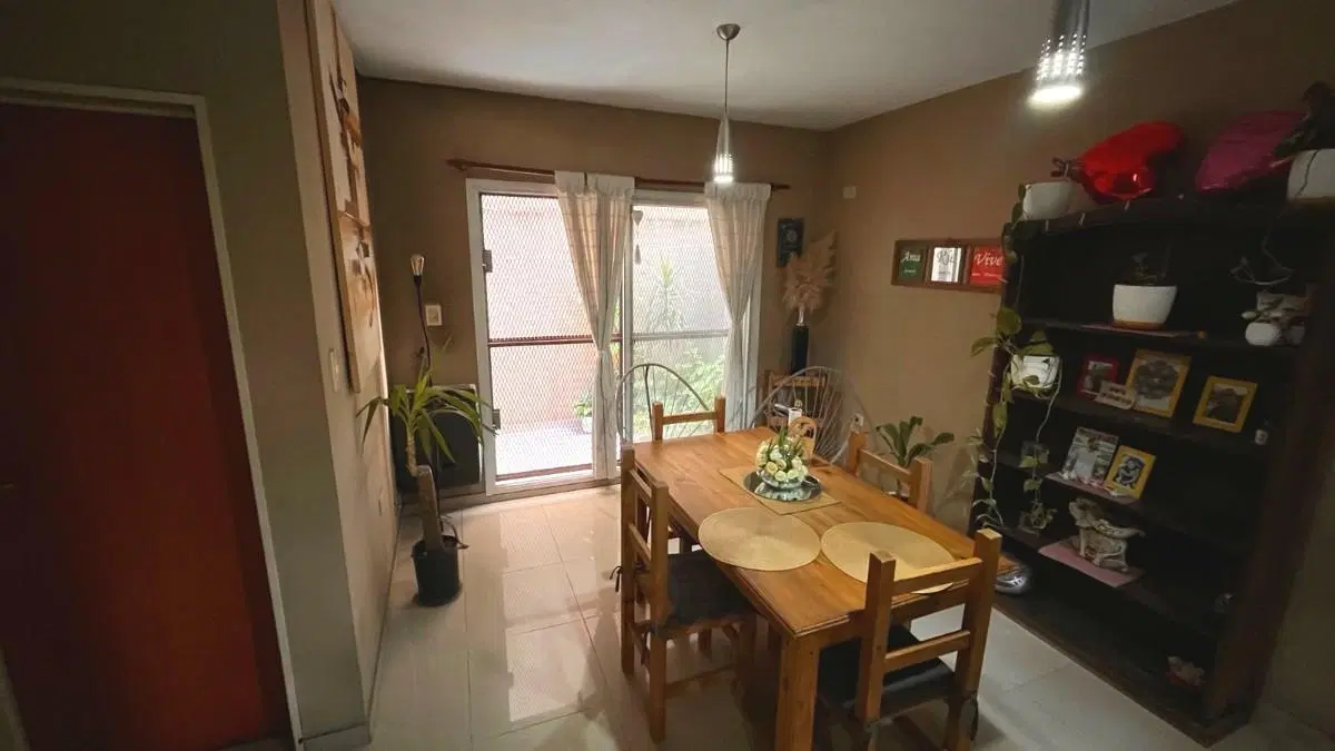DUPLEX COM PATIO MORENO NORTE VENDO 3