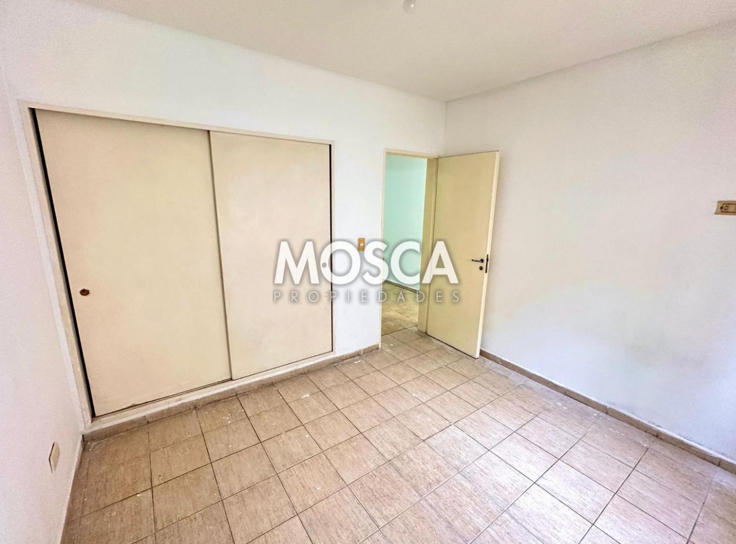 Foto de Departamento en alquiler Moreno centro, imagen 1