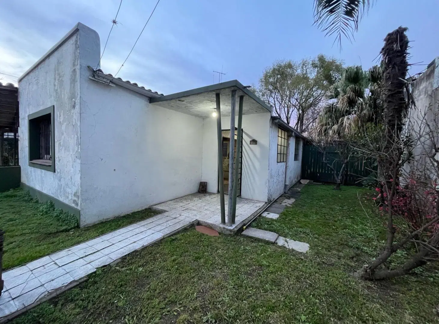 EN VENTA CASA a refaccionar MORENO CENTRO OPORTUNIDAD 2