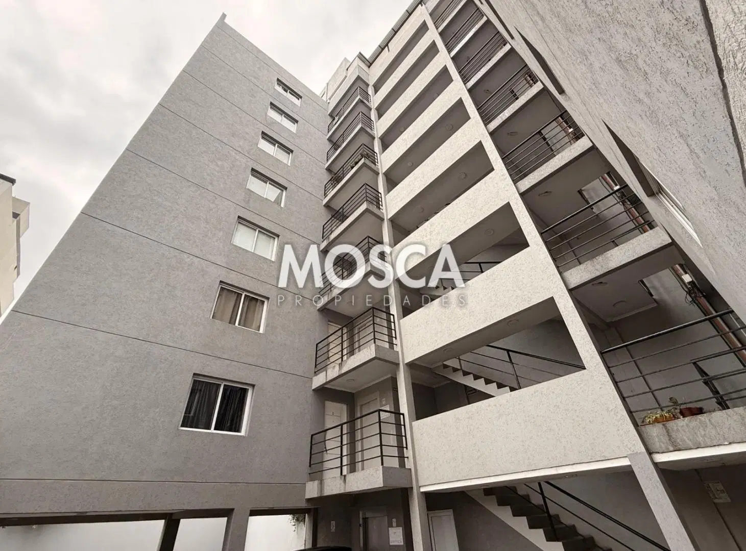 Departamento en alquiler Moreno centro 1
