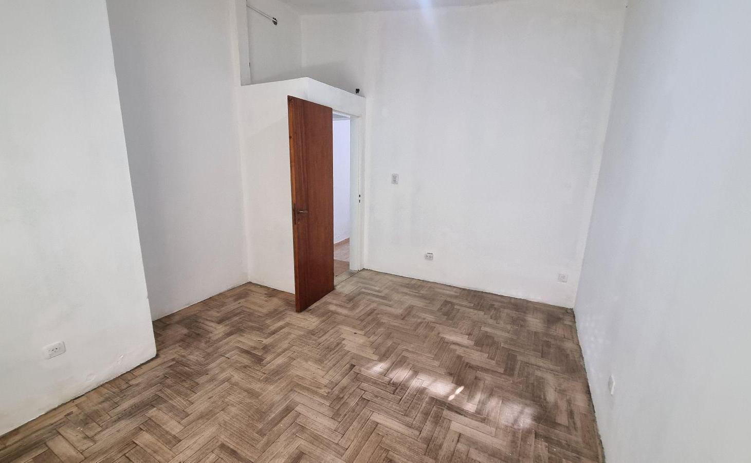 Foto de Vendo 2 casas sobre amplio lote Moreno zona oeste, imagen 4