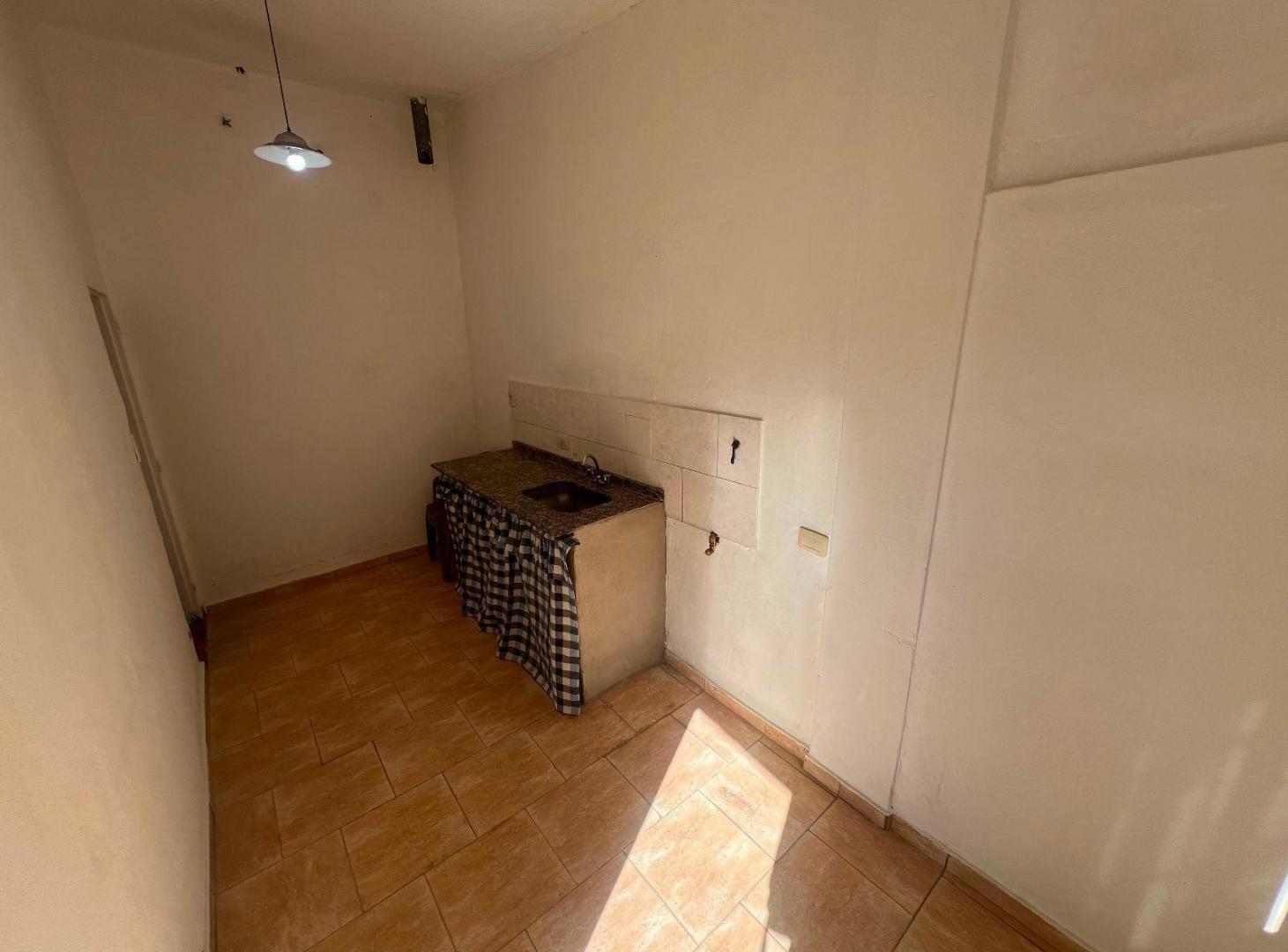 Foto de Vendo 2 casas sobre amplio lote Moreno zona oeste, imagen 2