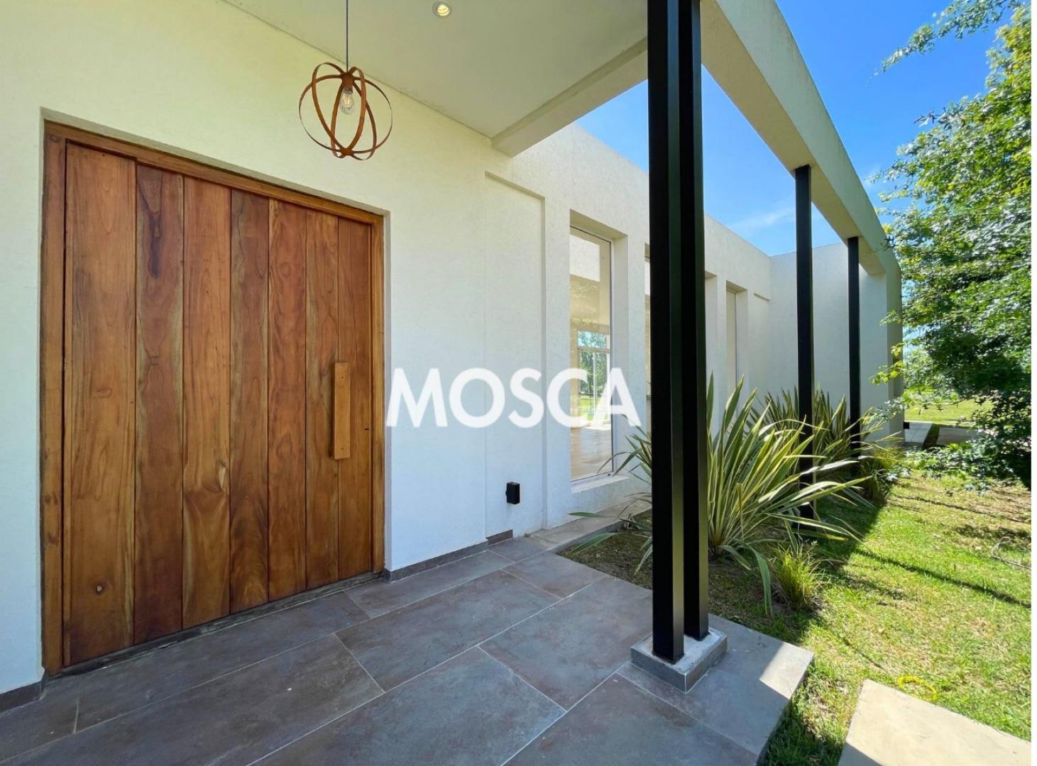 Foto de A estrenar casa en Barrio Privado permuto, imagen 2