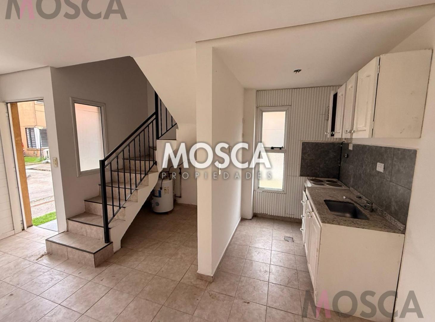 Foto de Duplex en alquiler Moreno centro, imagen 3