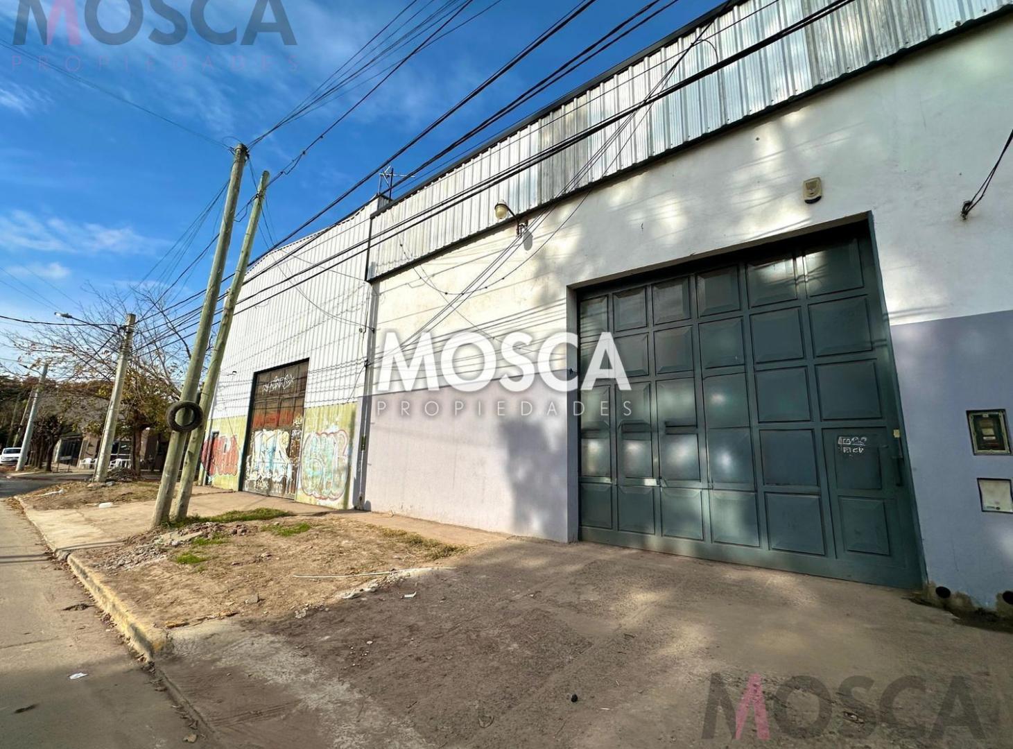 Foto de Alquilo Galpón en pleno centro de Moreno, imagen 2