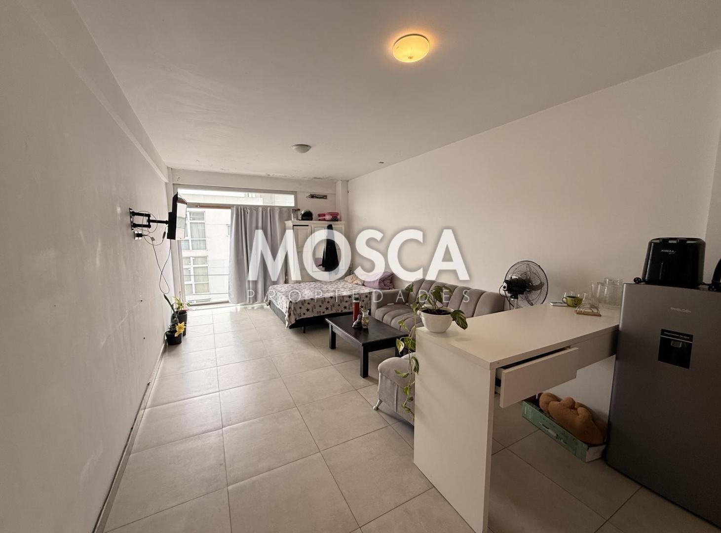 Foto de Monoambiente con cochera en venta Moreno centro, imagen 4