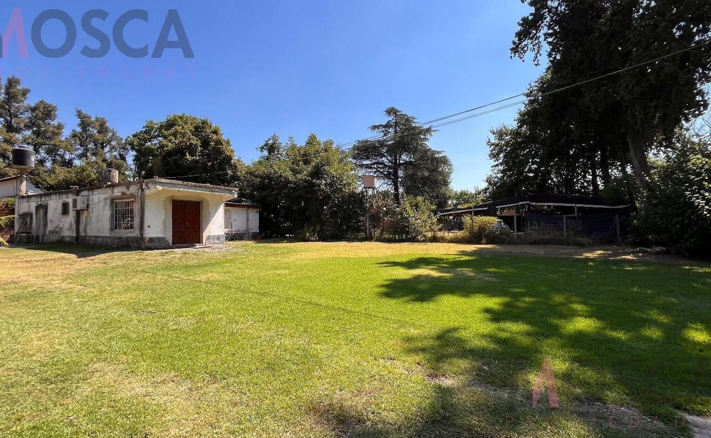 Foto de Quinta en venta con piscina parque- Moreno, imagen 1