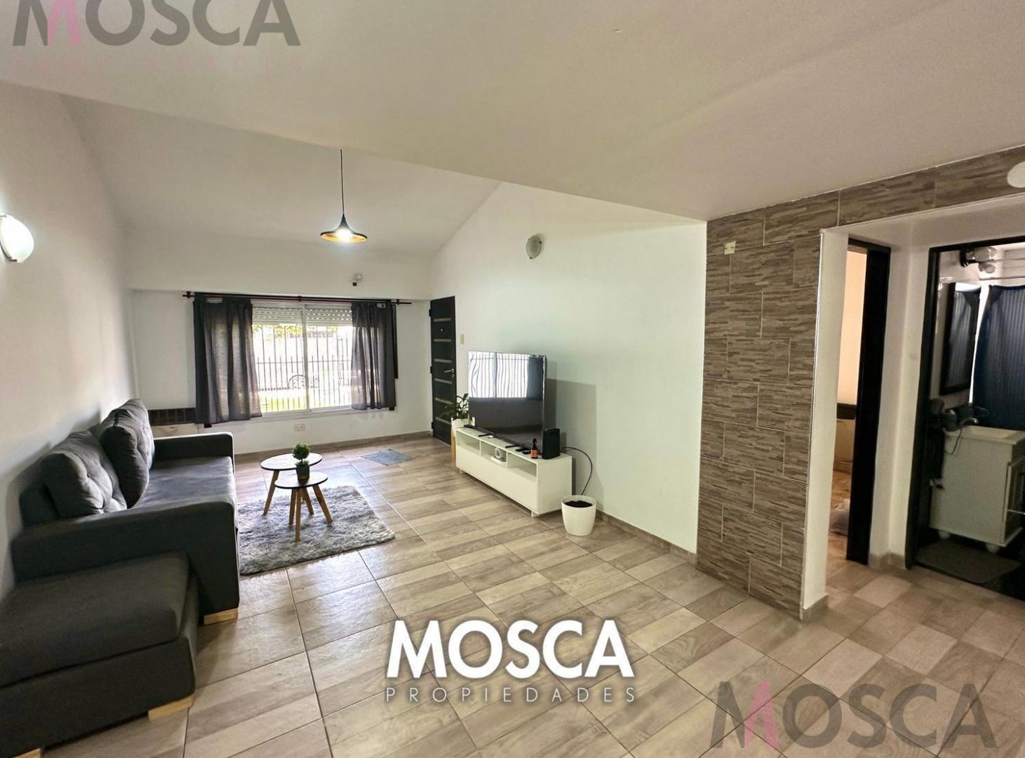 Foto de Casa moderna en venta con Galpón MORENO, imagen 4
