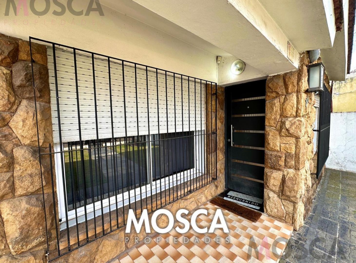 Foto de Casa moderna en venta con Galpón MORENO, imagen 5