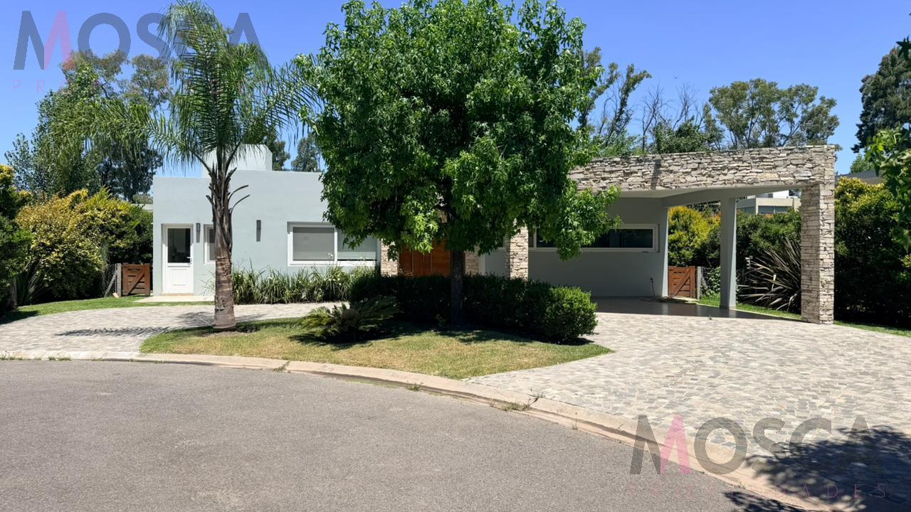 Foto de Vendo casa en Casco de Álvarez, imagen 2