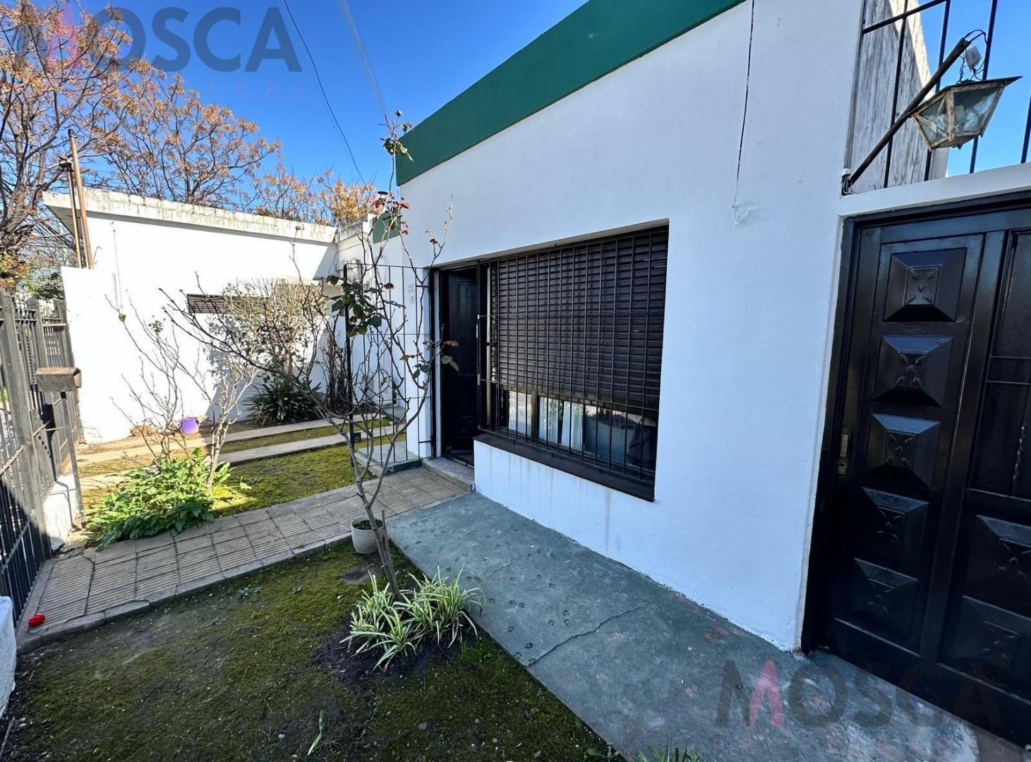 Foto de Casa en venta Moreno centro PERMUTA, imagen 3