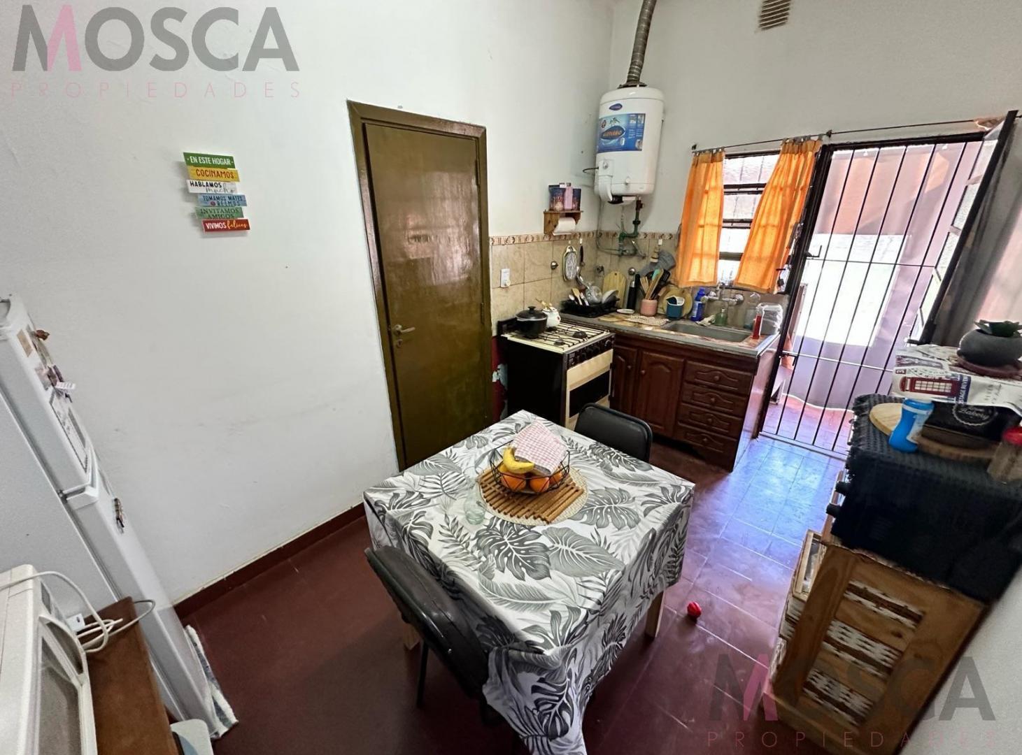 Foto de Casa en venta Moreno centro PERMUTA, imagen 4