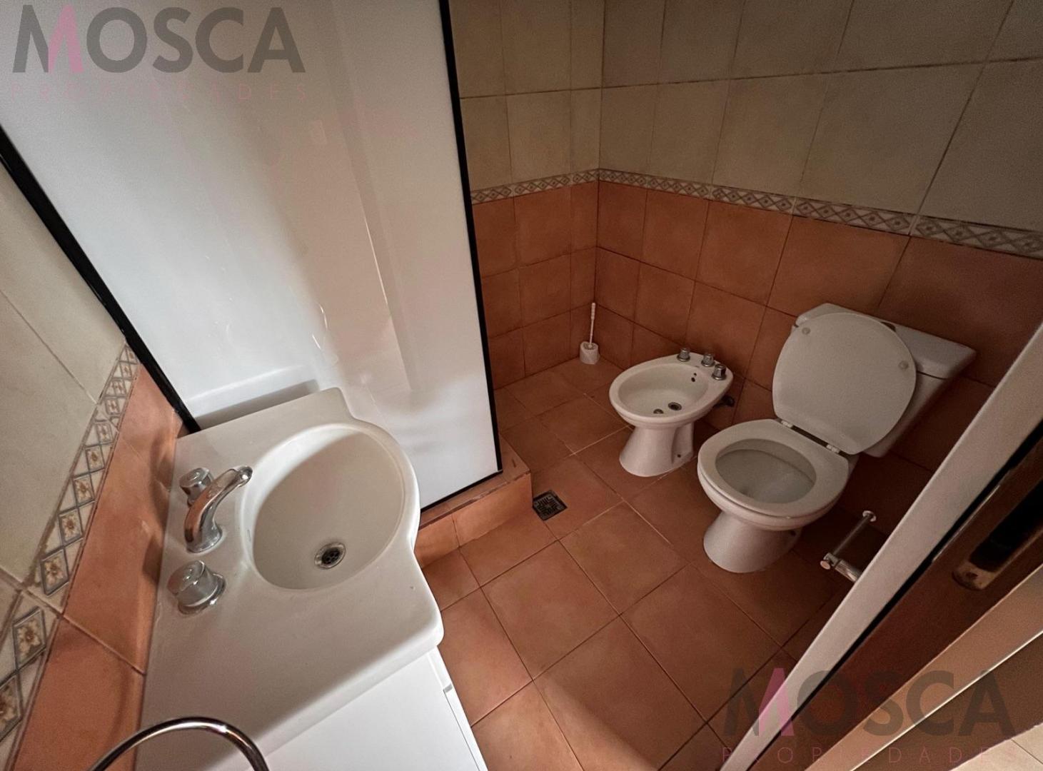 Foto de Casa departamento en venta Moreno, imagen 3