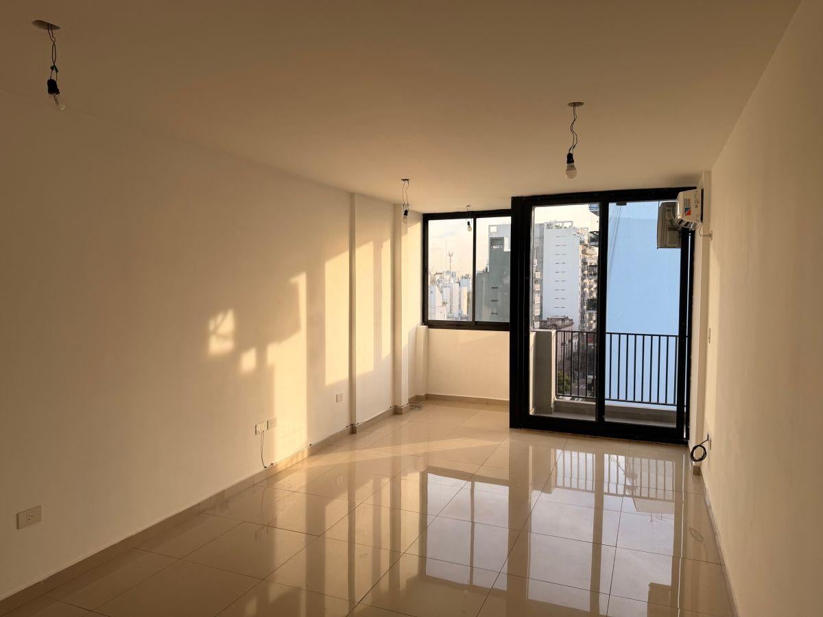 ALQUILER MONOAMBIENTE DIVISIBLE con BALCON EN SAN CRISTOBAL