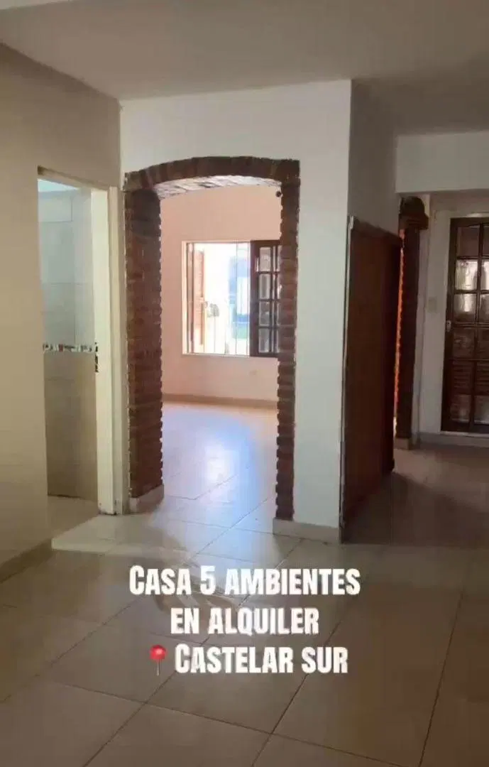 Casa amplia tres habitaciones Castelar sur 2
