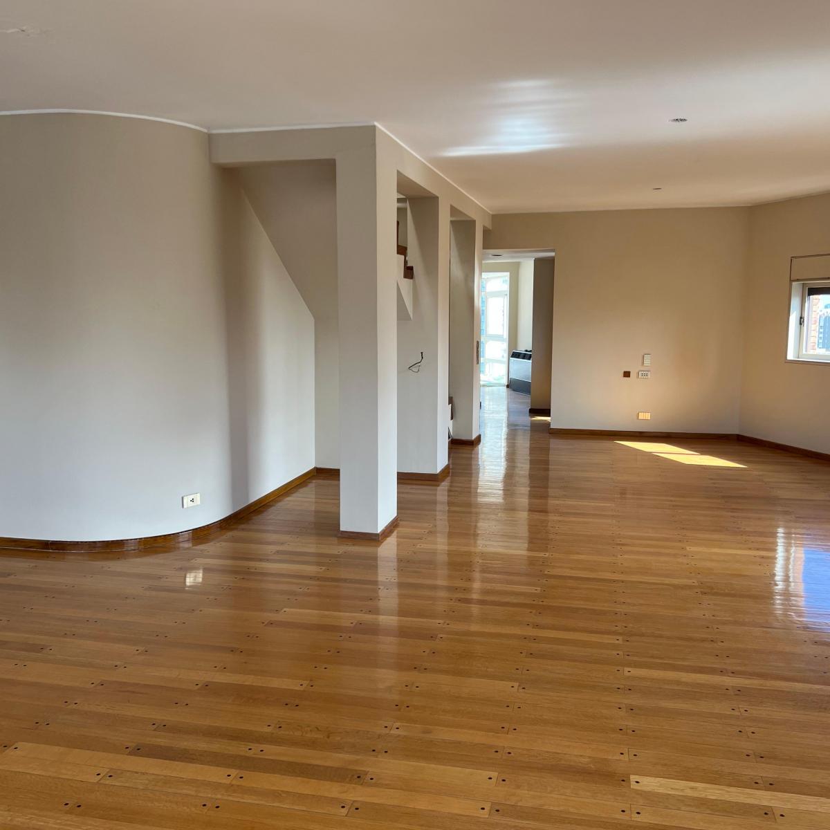 Triplex con Vista 360 con Terraza / Pileta / Parrilla y Solarium Propios 1