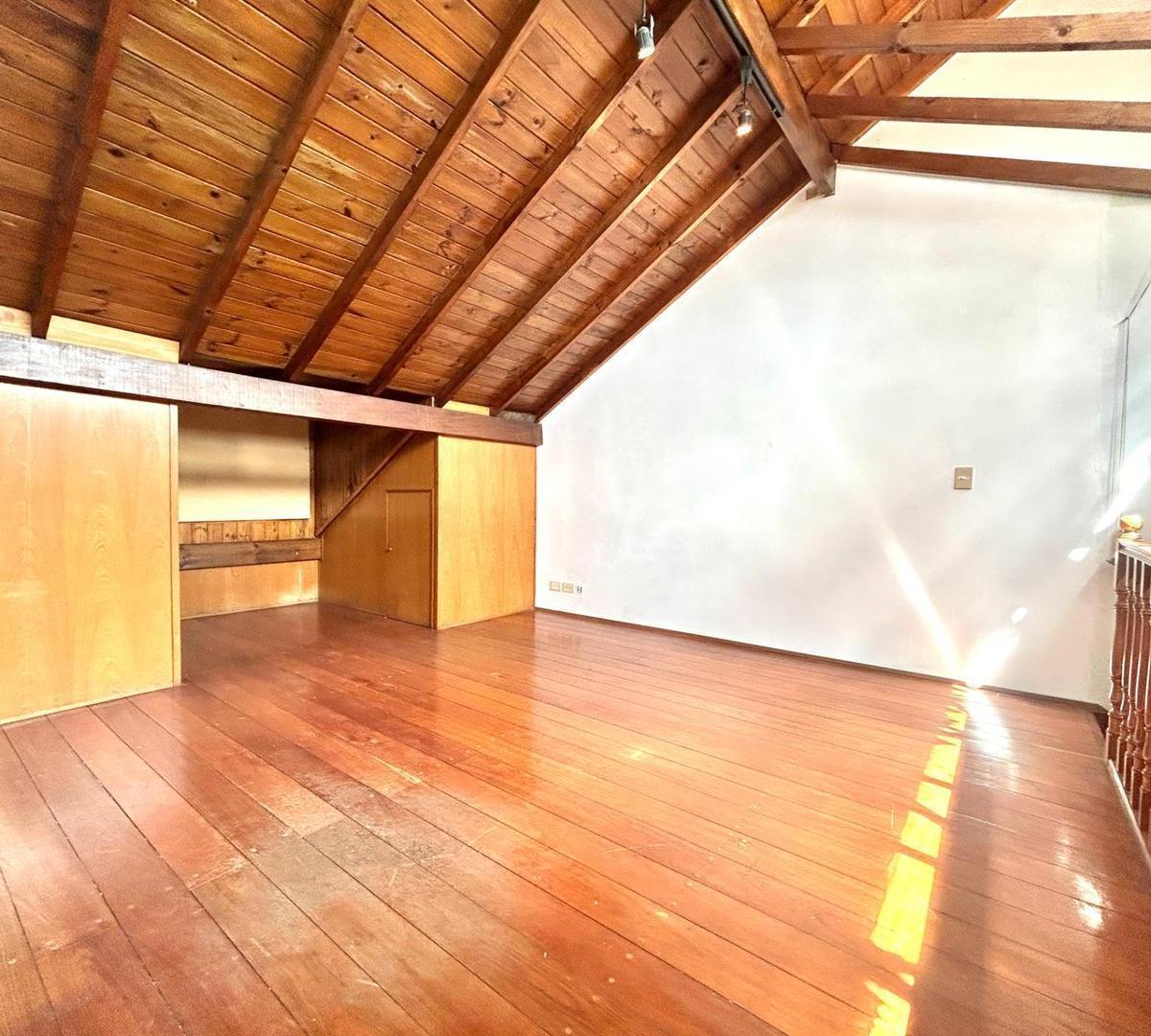 Expecional E Imperdible Chalet 5 Ambientes 4