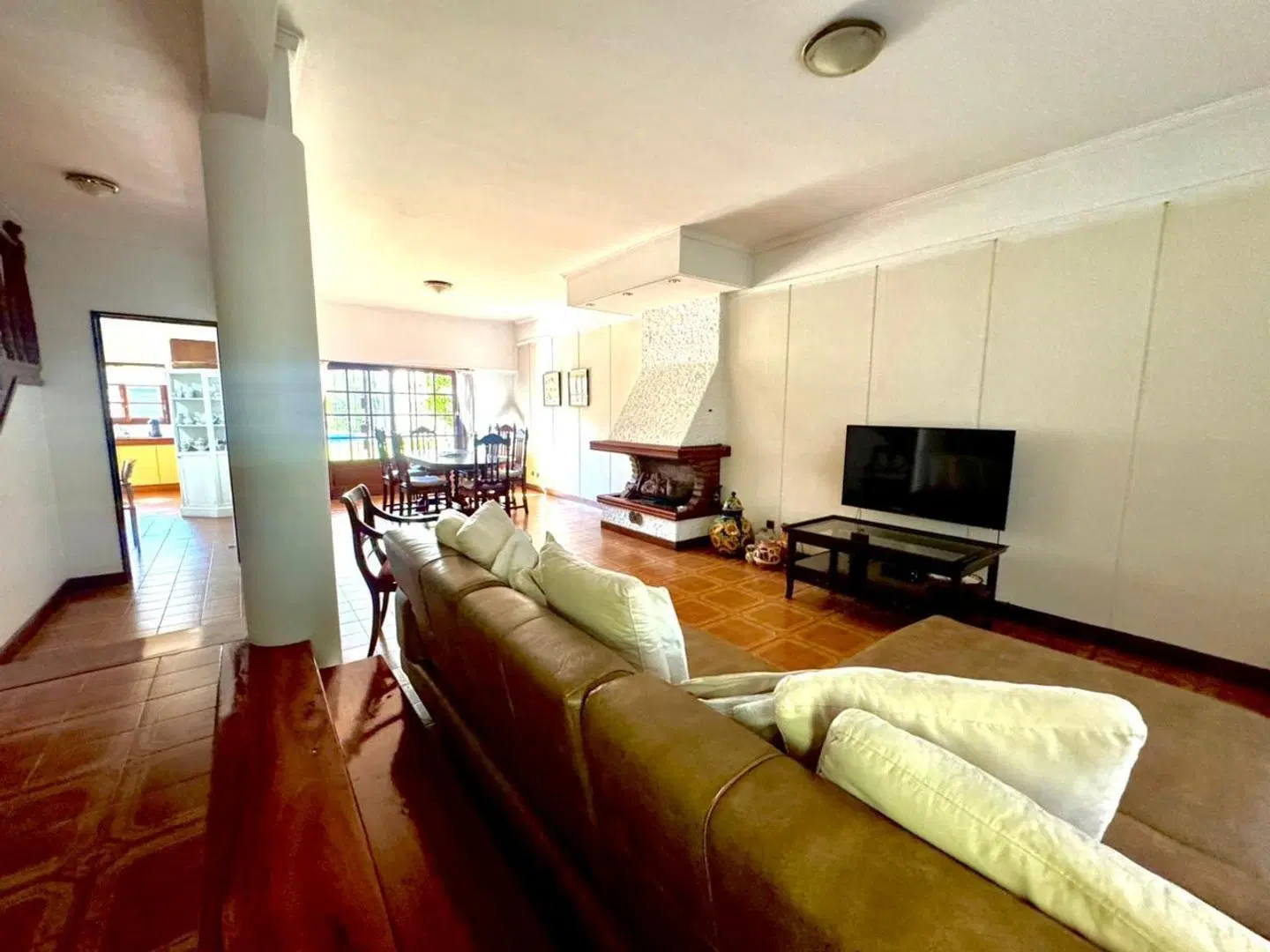 CASA TIPO CHALET 4 AMBIENTES CON JARDIN Y PILETA 5