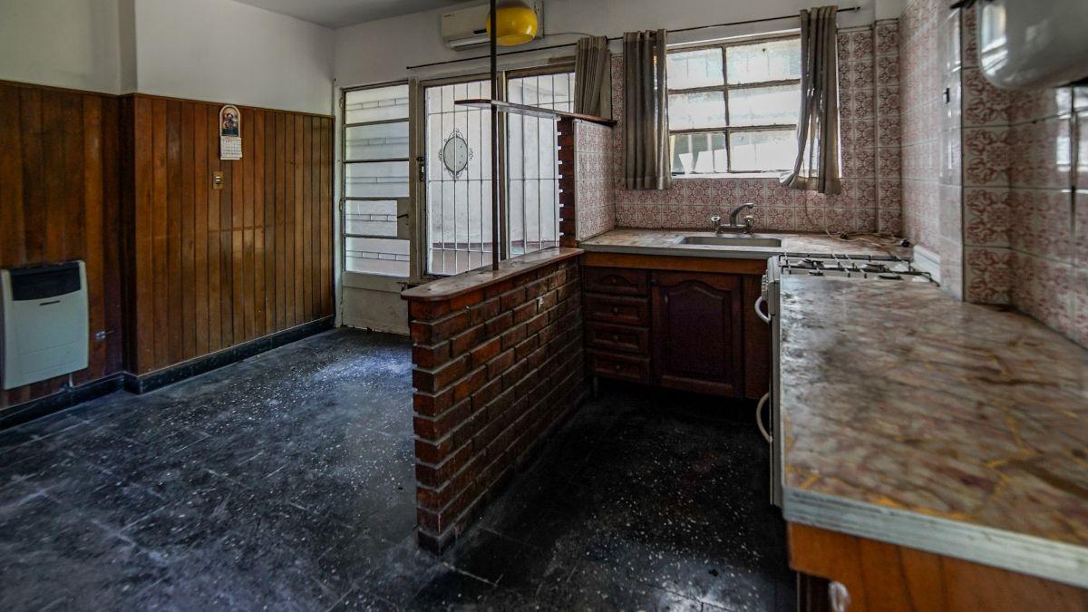 Foto de Casa 5 Ambientes (3 Dorm. Mas un Escritorio)2 Cocheras, imagen 3