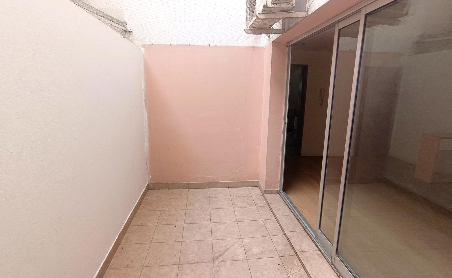 Foto de Departamento Monoambiente en alquiler Apto Profesional, imagen 2