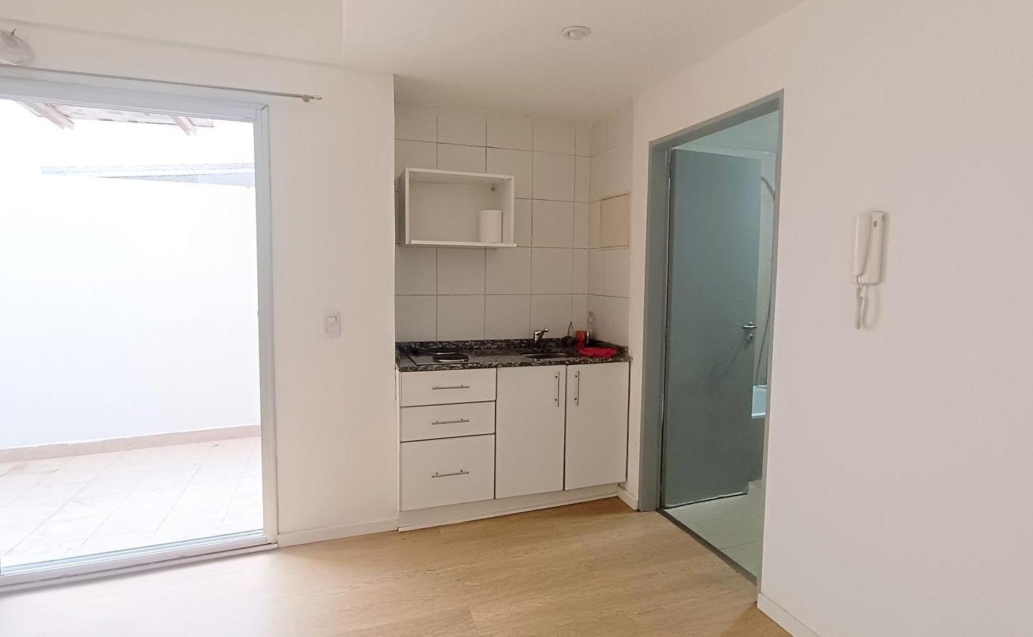 Foto de Departamento Monoambiente en alquiler Apto Profesional, imagen 4