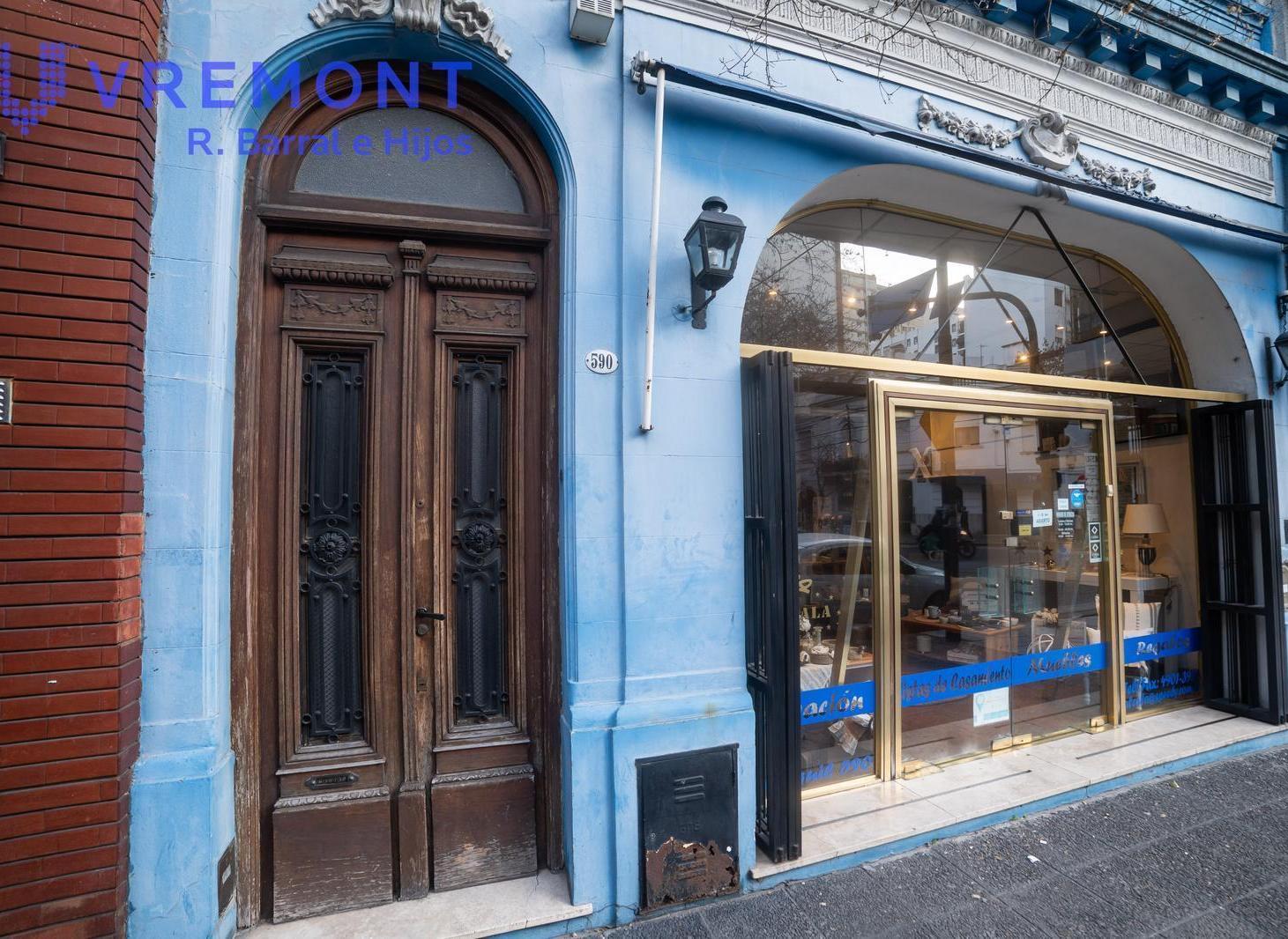 Foto de Local en Alquiler en excelente zona con terraza, imagen 2