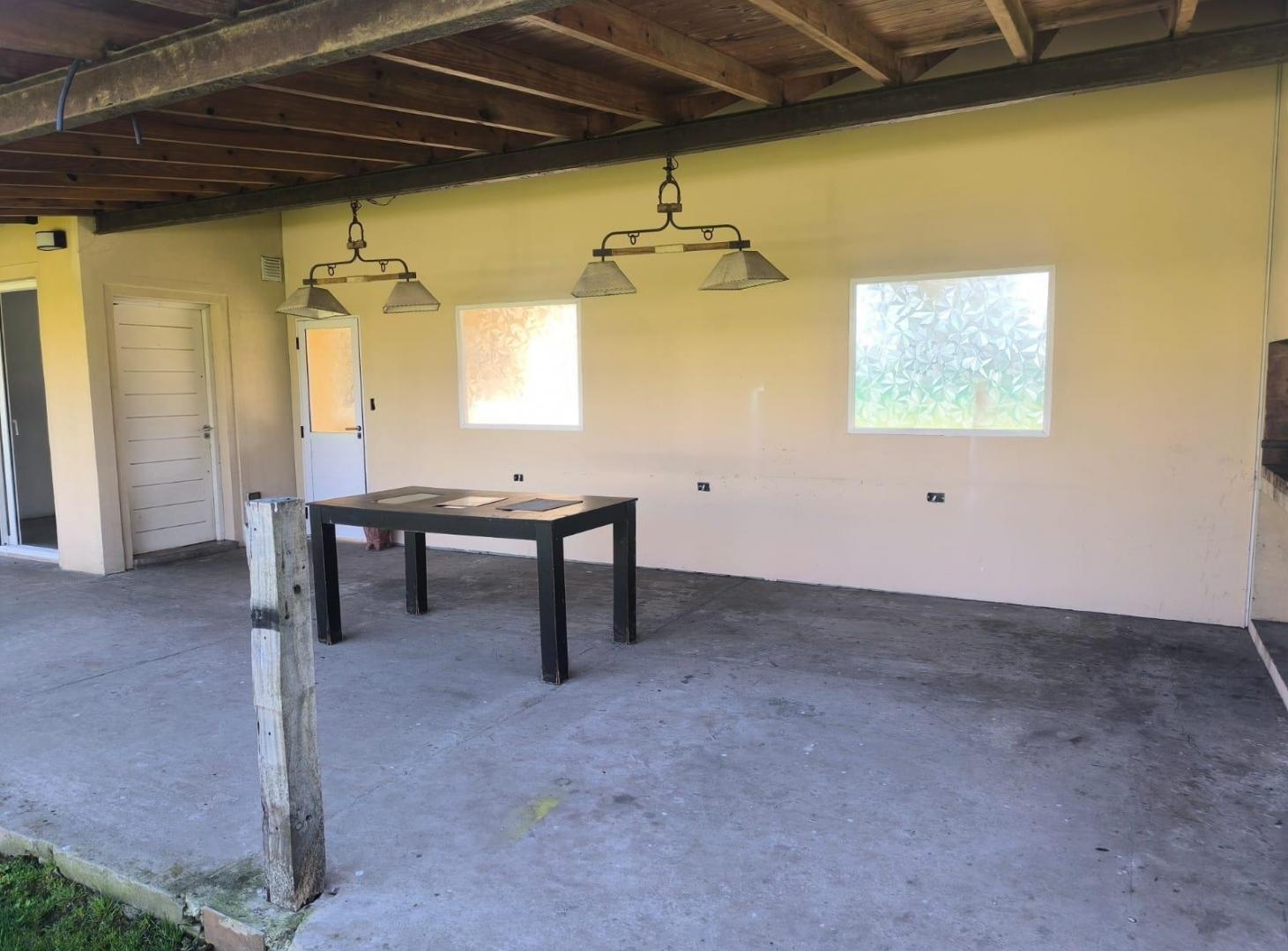 Foto de Casa en doble lote con pileta en barrio privado, imagen 4