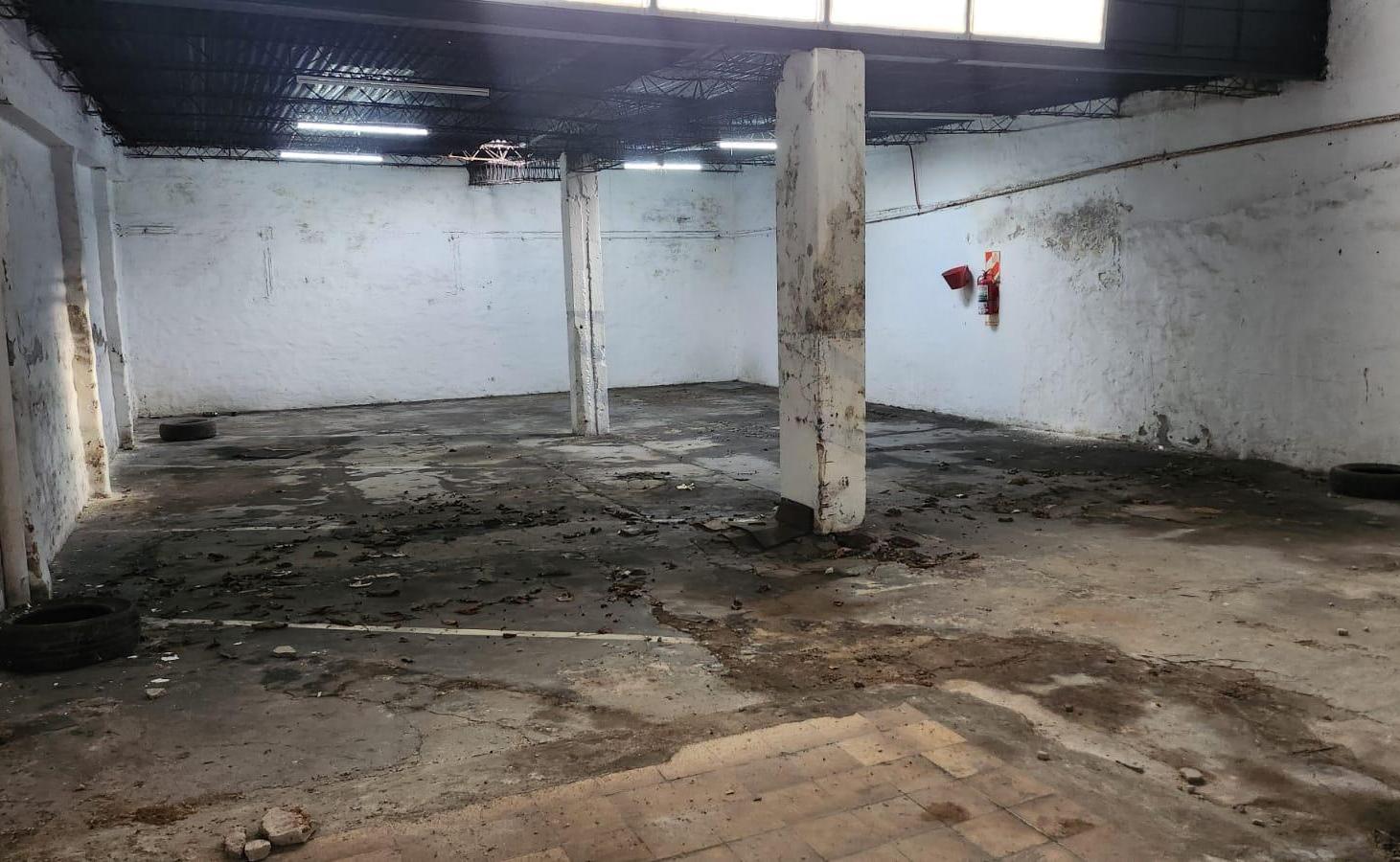 Foto de Lote / Terreno a la Venta en Villa Lugano (ex Garage), imagen 2