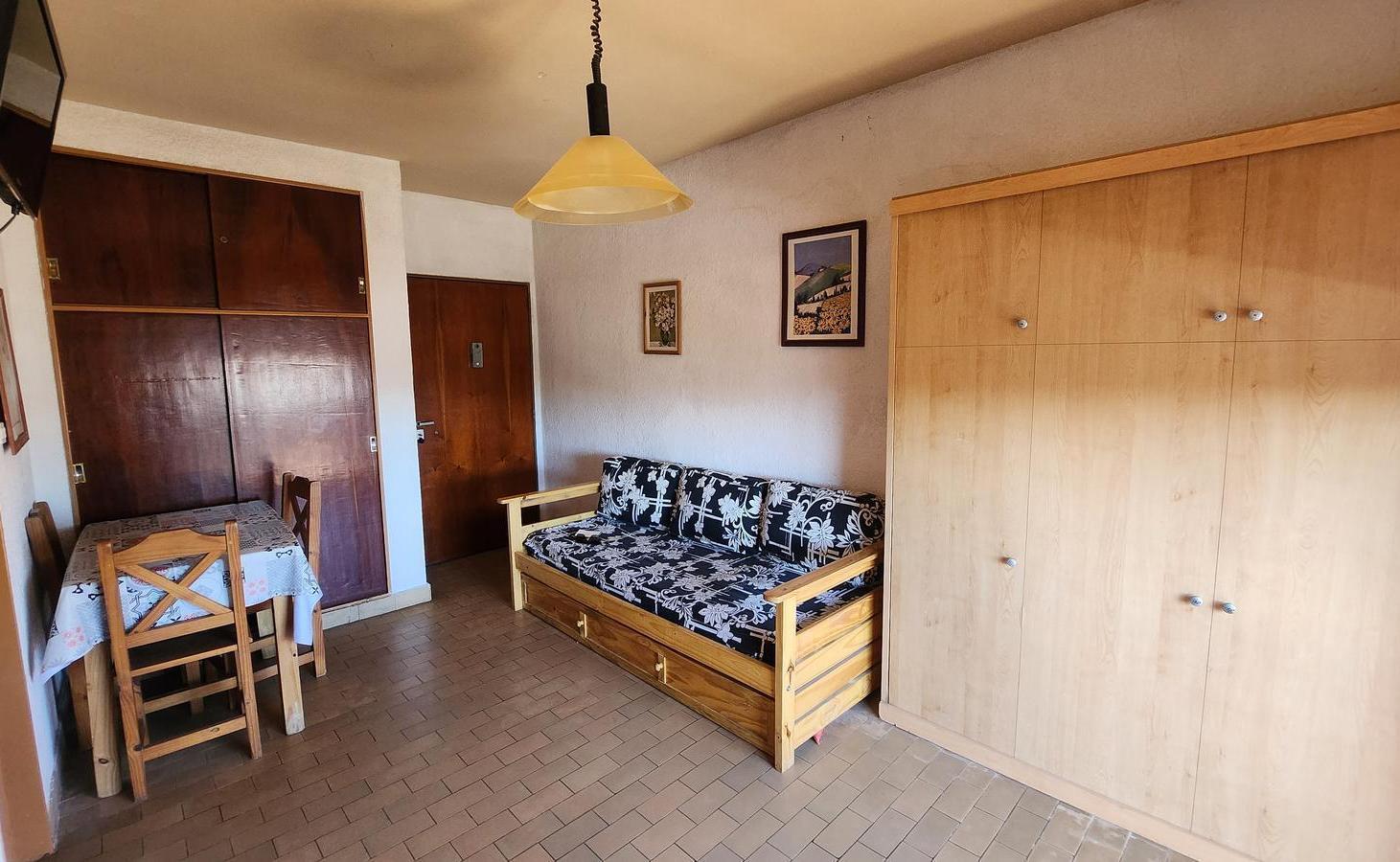 Foto de Se vende Departamento Monoambiente en Villa Gesell, Costa Atlántica., imagen 1