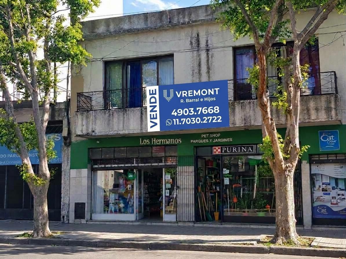 Foto de CASA PARA REFACCIONAR con 3 DTOS Y 2 LOCALES, imagen 2