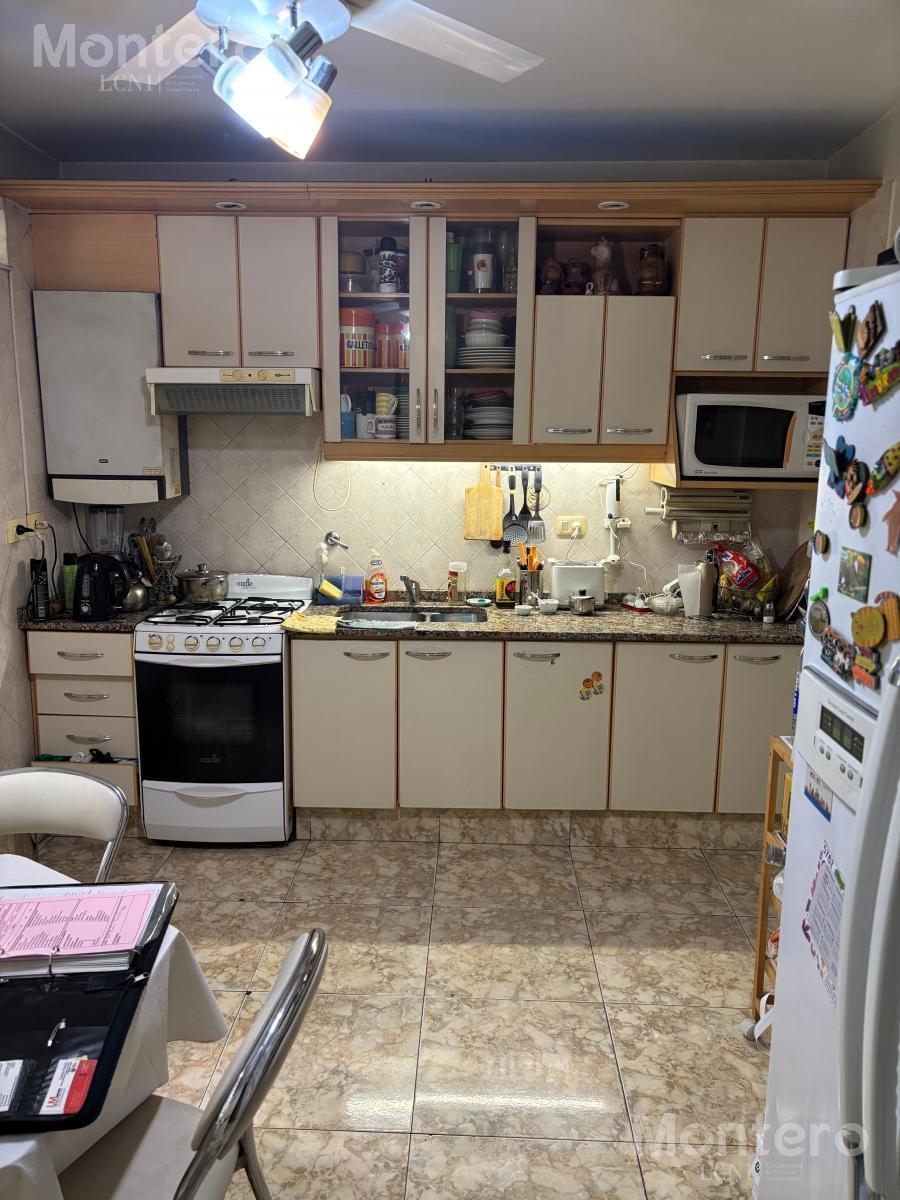 Foto de Venta,4 Ambientes, gran patio, balcon, cochera, imagen 4